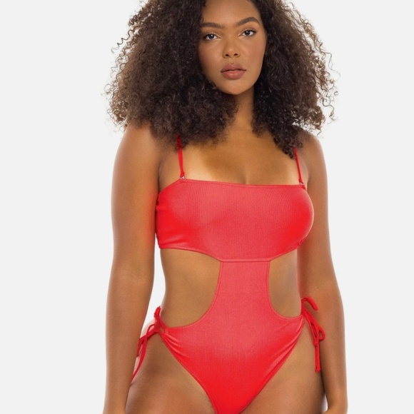 Maldives Heatwave One Piece Swimsuit